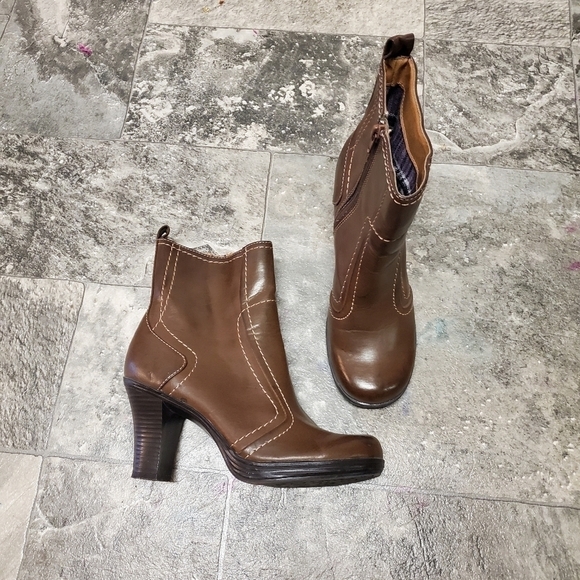 Vintage 90s y2k Mudd Yowsers Brown Vegan Leather Heeled Punk Ankle Boots Booties - Picture 1 of 10